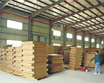 不同材(cai)質的紙(zhǐ)箱承重(zhong)有什麼(me)不同